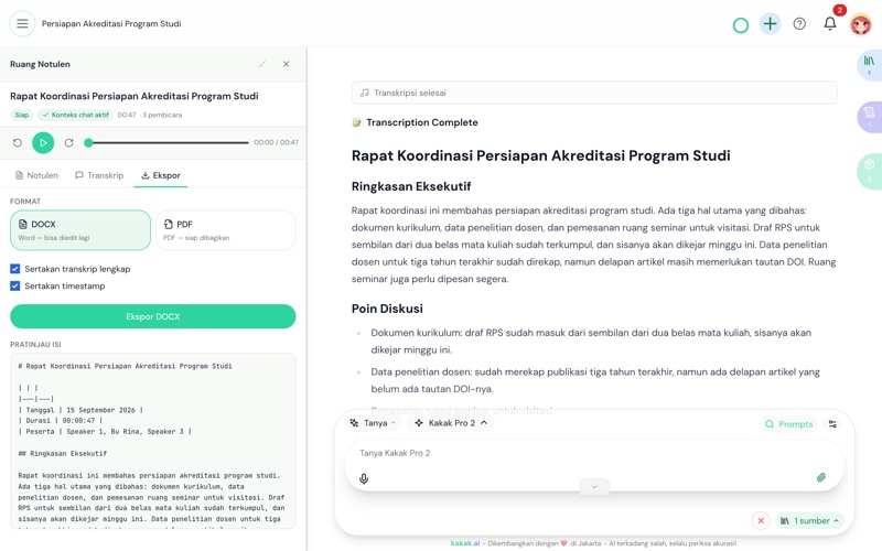 Panel Ruang Notulen kakak.ai pada tab Ekspor — pilihan format DOCX dan PDF, centang Sertakan transkrip lengkap dan Sertakan timestamp, tombol Ekspor DOCX, serta pratinjau isi